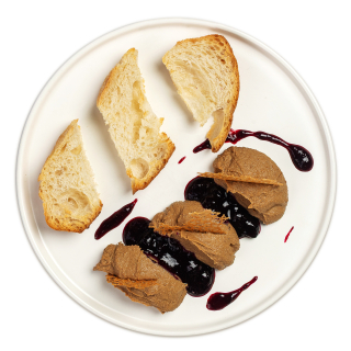 Паштет из куриной печени с вареньем из смородины